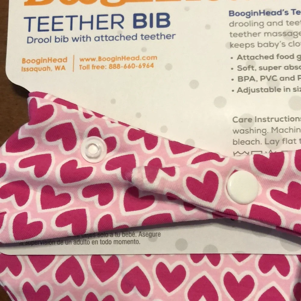 🌵 3/$15 BooginHead pink heart drool bib with attached silicone teether